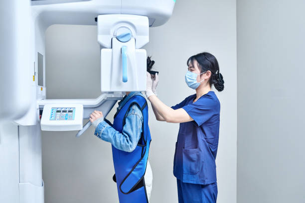 Best Emergency Dental Care for Broken or Chipped Teeth in Navarre, OH